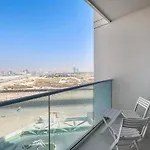 Fabulous Studio In Damac Hills With A Pool & Gym