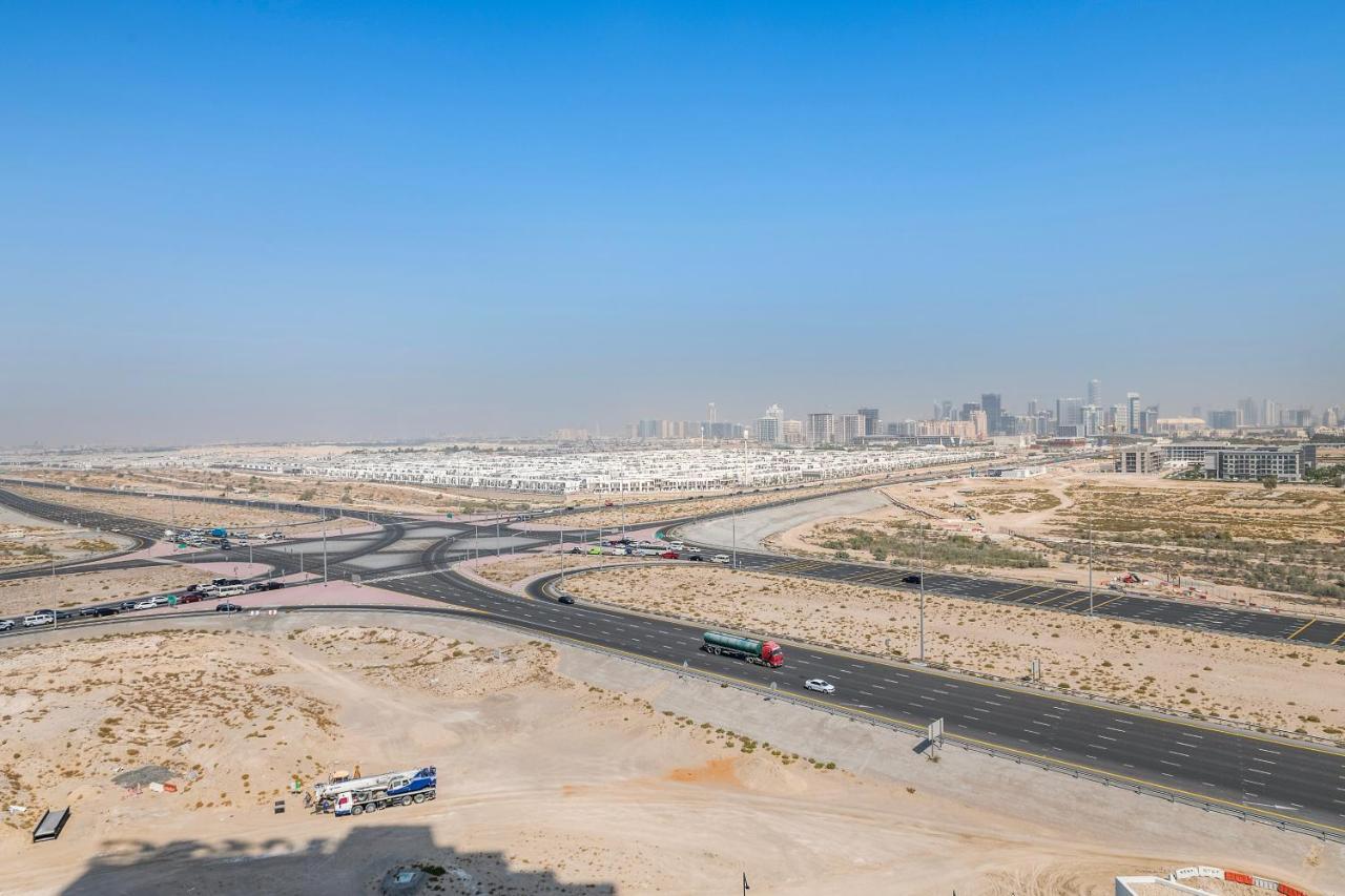 Fabulous In Damac Hills With A Pool & Gym